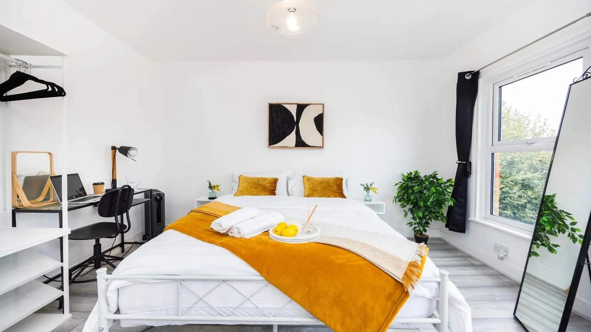 Apartment Quick Access To London City, Self Check-In! United Kingdom